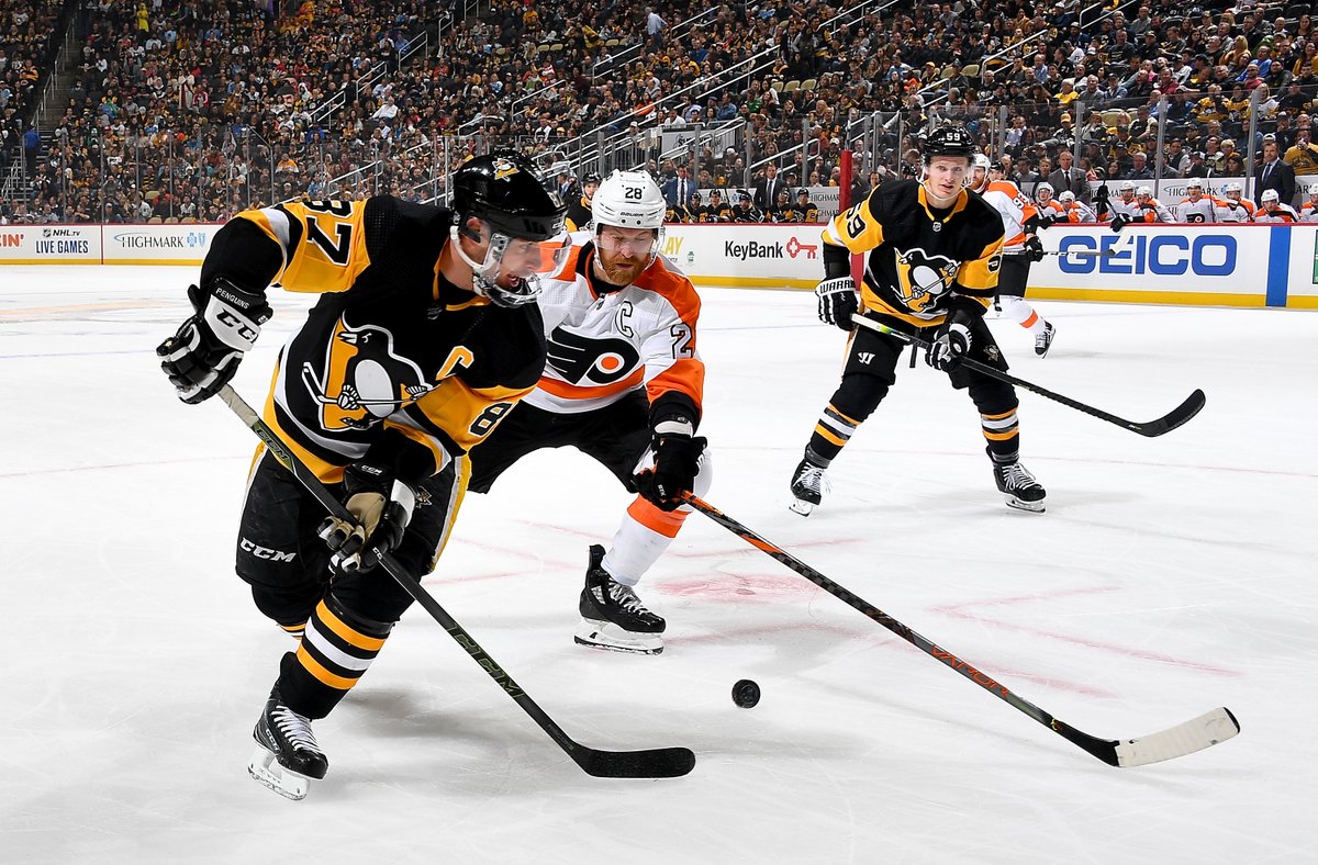 theScore's tweet photo. Flyers vs. Penguins
Leafs vs. Canadiens 
Flames vs. Oilers 

It's officially game day in the NHL! 🚨 🏒 🚨 https://t.co/TDkbgBS1fD