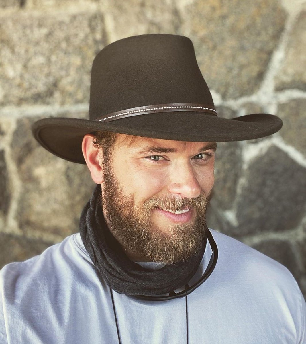 MikkiMontG's tweet photo. My cowboy 😍 https://t.co/K9SDtCqv7y