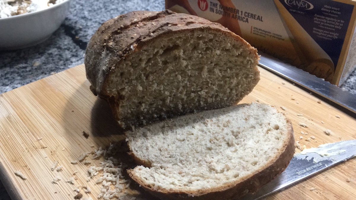 cuzzi_ga's tweet photo. @OLX_ZA I baked my first loaf of bread
#LiveMoreWithOLX https://t.co/D4e8dVgKOe