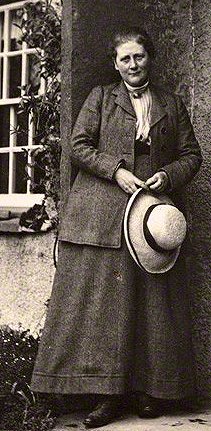 OLanderretche's tweet photo. Un 28 de Julio nació la maravillosa Beatrix Potter.

“Todas las formas externas de religión son casi inútiles y son causa de conflictos interminables. Confía que hay un misterioso poder silenciosamente trabajando para mejorar las cosas, compórtate y no te preocupes por el resto" https://t.co/BbnuKaI1Rf