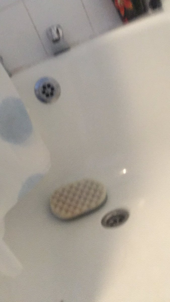 RBXNews2's tweet photo. Selfie with the tub!!!!! https://t.co/1SZRgNIb7t