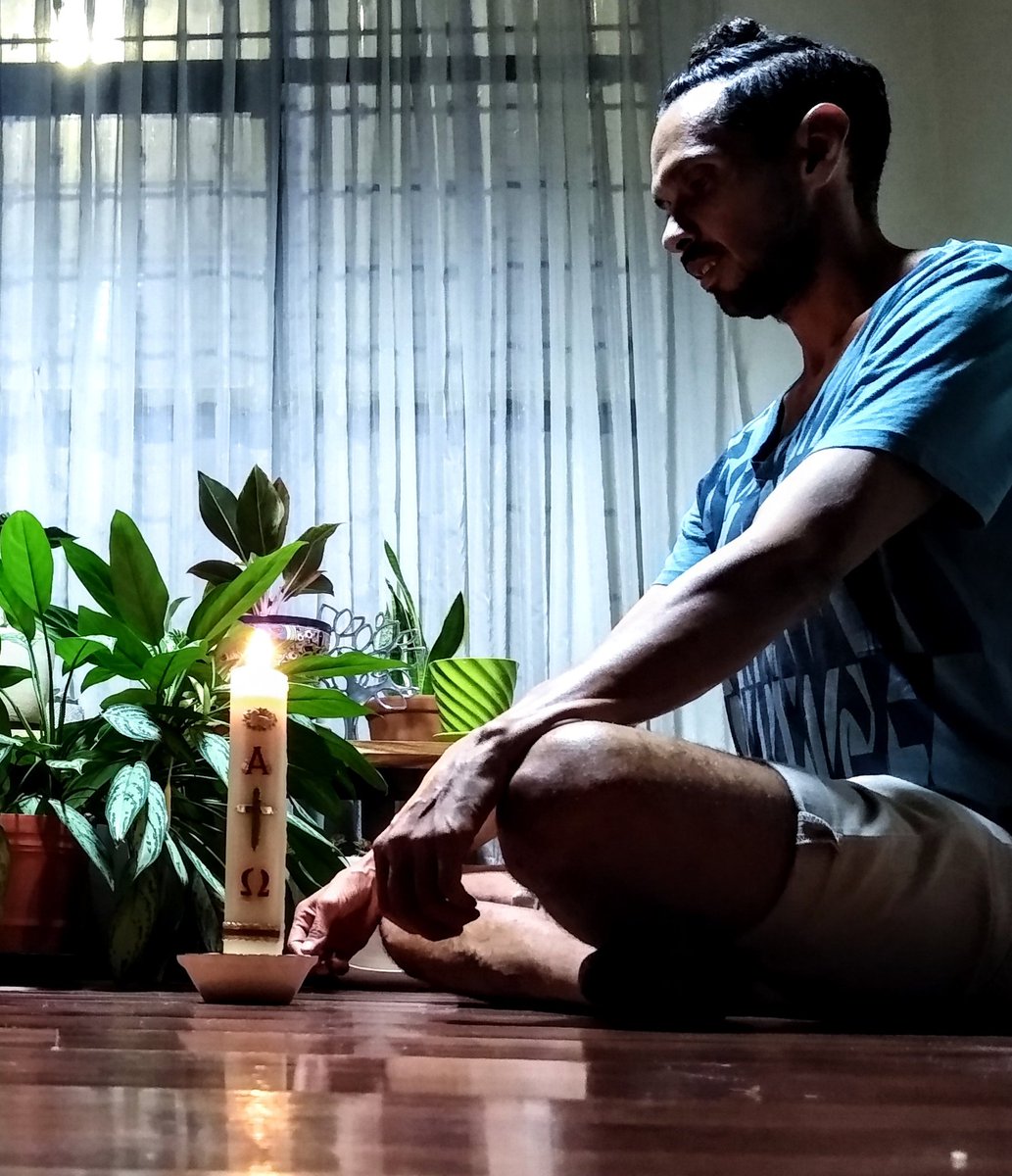 FlorPiedraMagic's tweet photo. Words can not explain the #Power of a #Candle 🕯️ 
While #Transmuting oxygen in 🔥 it make  #Clarity and #DivineMessages come from 💫 ✨ somewhere 😮 https://t.co/OnervRpmO0