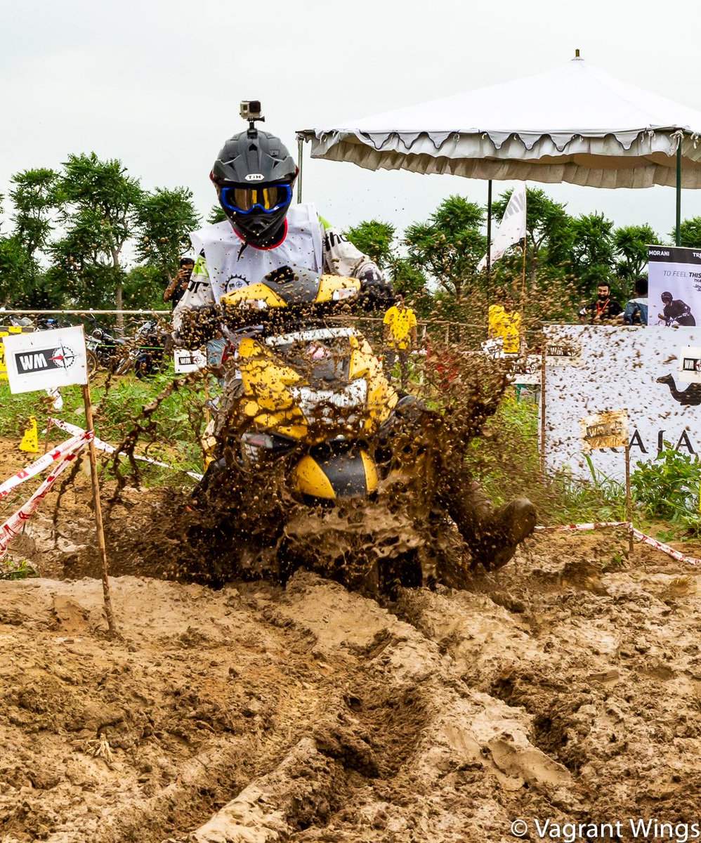 ChitrarathR's tweet photo. No matter what you ride,
You just have to keep it pinned.
.
.
Event : @moto.dangal
PC : @vagrantwings
.
.
#cheetah #cheetahontrack #westernmotorsports #motodangal #wm #wefueladrenaline #tvs #tvsntorq #ntorq #enduro #endurocross #offroad #scooter #mxscooters #mxindia https://t.co/34V87owNeZ