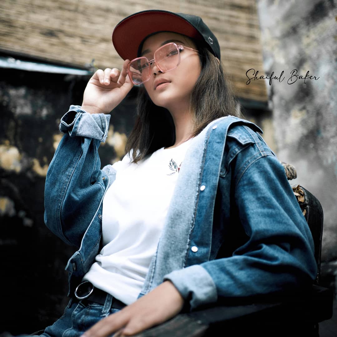 BakerShaiful's tweet photo. Fashion shoot with #todak https://t.co/D8fIOY0FZ0