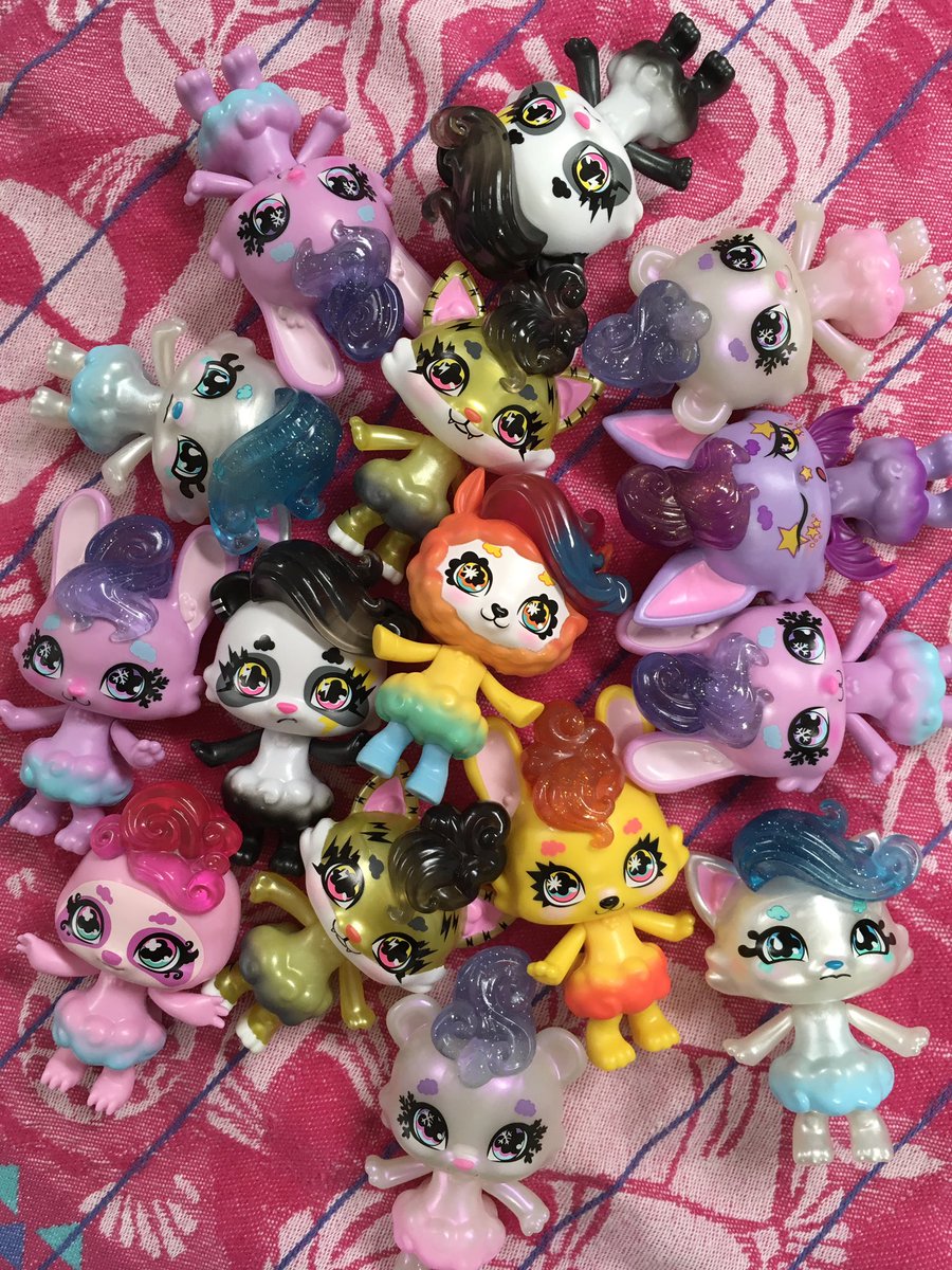 FoxinRamen's tweet photo. Finished unboxing all our Cloudees qvq
Haven’t even started opening their accessories yet LOL 💦💦
#Cloudees https://t.co/e9SjjUS2Mx