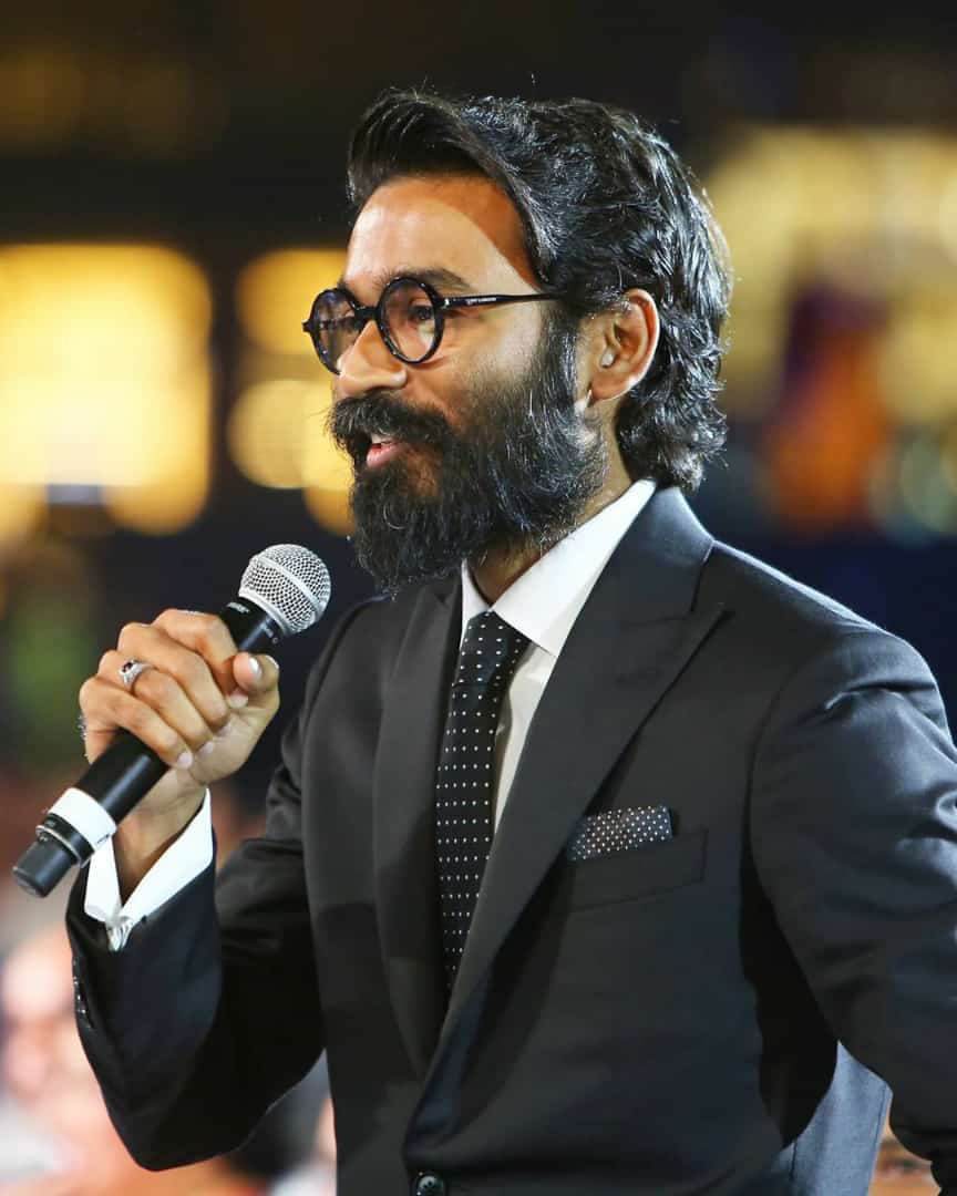 NishapthanN's tweet photo. Happy birthday multi talented and Charming actor @dhanushkraja sir 🥰🥰 #HappyBirthdayDhanush https://t.co/7okiqSQcjZ