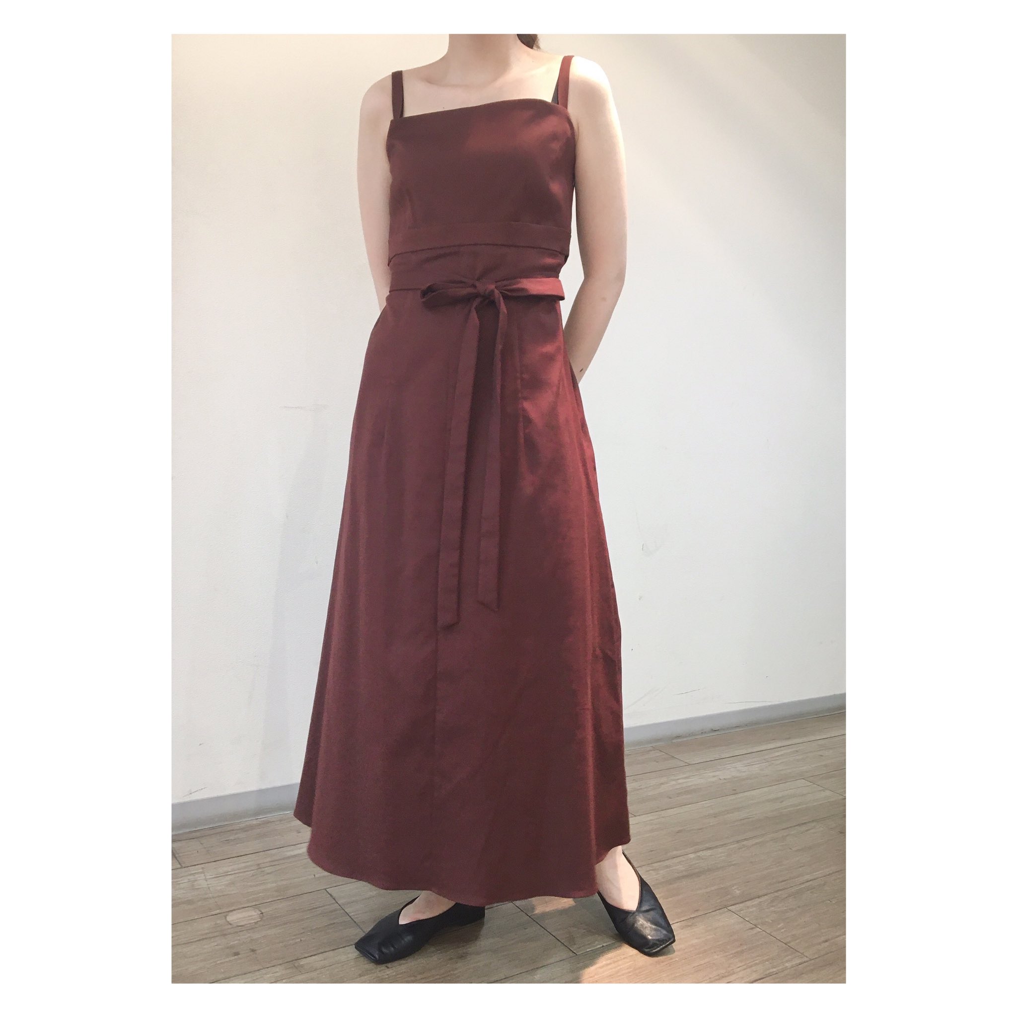 Select Shop Cosmic セレクトショップ コズミック Mila Owen ウエストリボンバックフレアキャミ ワンピース 9 500 Tax Special Price Vカットギャザーフラットシューズ 9 500 Tax 年度 函館市プレミアム付商品券 ご利用いただけます Milaowen