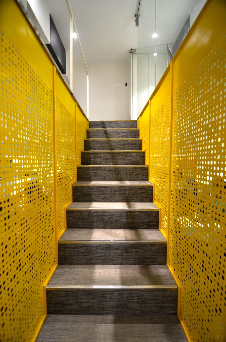 ArchitectsDig's tweet photo. The Yellow Stairs office, in which a simple, everyday element is treated as a design element in an otherwise straightforward workspace.
#DIGDesignStudio #MumbaiOffices #OfficeDesign #Officegoals https://t.co/Z9a8oaIpqs
