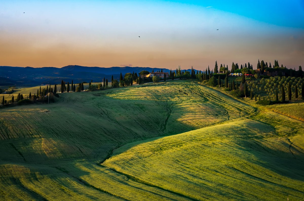 Tuscany sunset

photosontheroad.eu

#tuscany #visittuscany #discovertuscany #tuscanybuzz #tuscanyitaly #tuscanyexperience #shareyourtuscany #toscana #toscana_cartoline #sunsetphotography #sunset #sunsetlover #sunsets #sunset_pics #landscapephotography