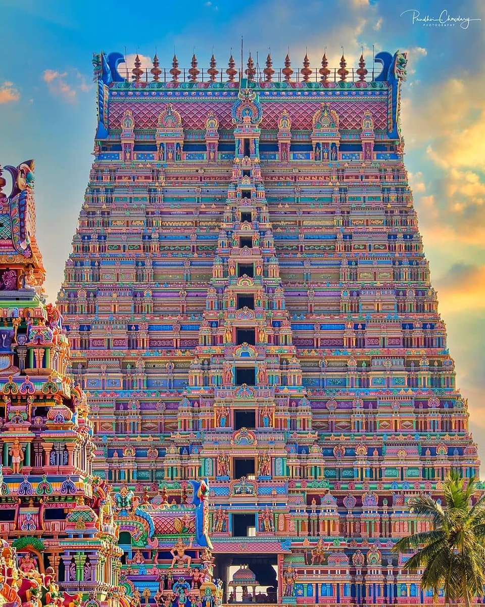 Rajagopuram - Pride Of SrirangamRanganathaswamy Temple, at Srirangam Known as "Rajagopuram" The Royal Tower is 239 Ft Tall Made Up Of Thirteen Tiers Ascending Towards the Sky & Around 200 Workers Toiled Nearly Eight Years to Construct it. Authentic Temple Architectural Wonder.