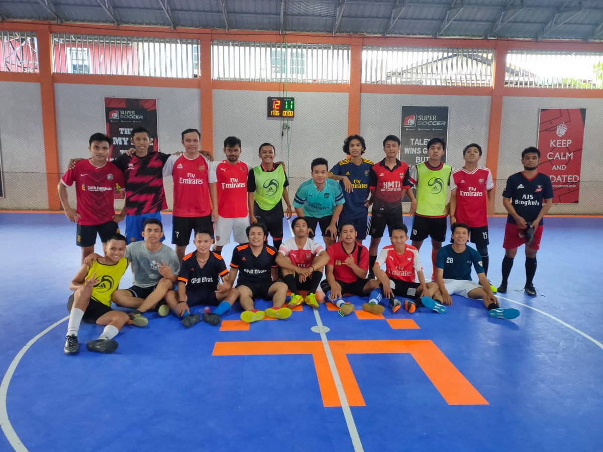 AIS_BKL's tweet photo. Sampai ketemu lagi hbs Final FA Cup 🤙🏻

#latepost #funfutsalaisbkl #futsalseruaisbkl
#VCC #COYG #arsenal #fairplay https://t.co/BsCIGlFZuv