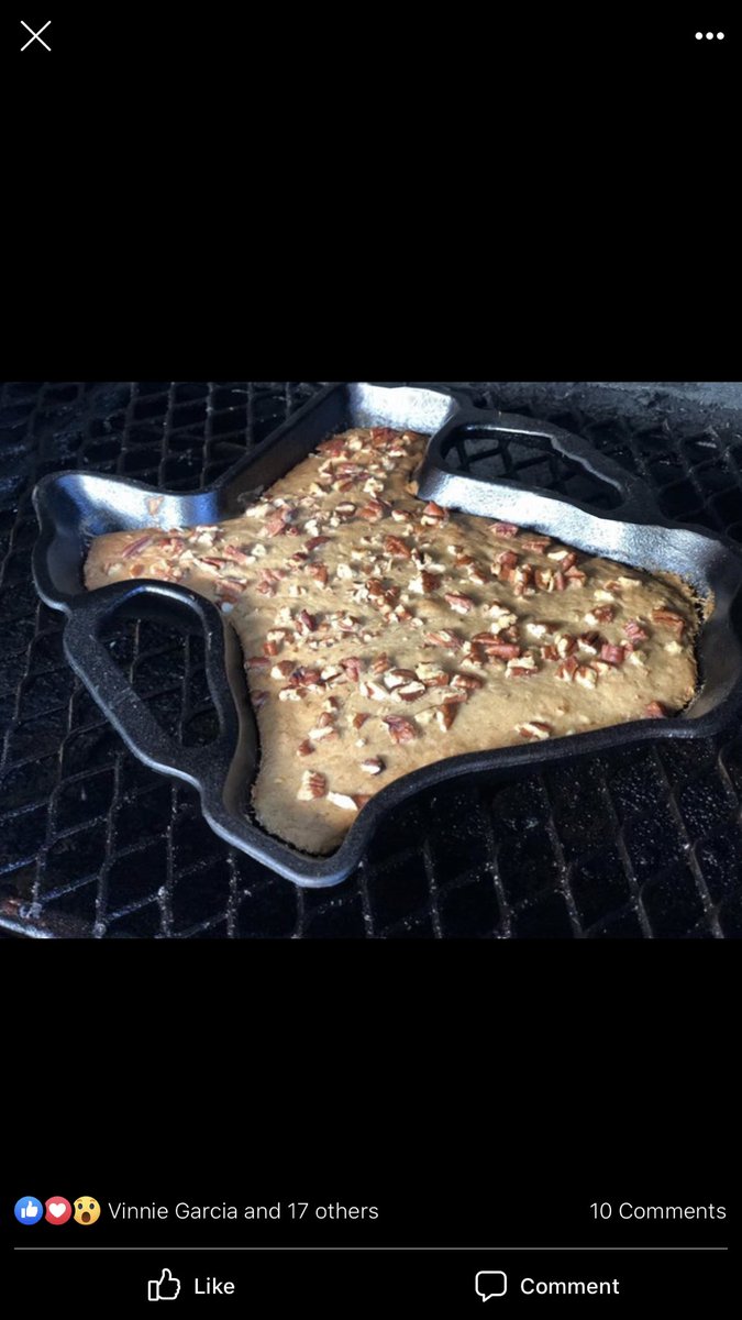 bbq_prime's tweet photo. PECAN SMOKED!!! 
TEXAS BANANA BREAD!!! https://t.co/4pzGmyV67r