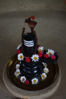 8. Represents fearlessness & power. This means lord Shiva will take away all fear/weakness/worries/problems & protect his devoteesShiva is also worshipped as Nagesh at Nageshwar Temple Dwarka, Gujrat, one among 12 Jyotirlingas8/n