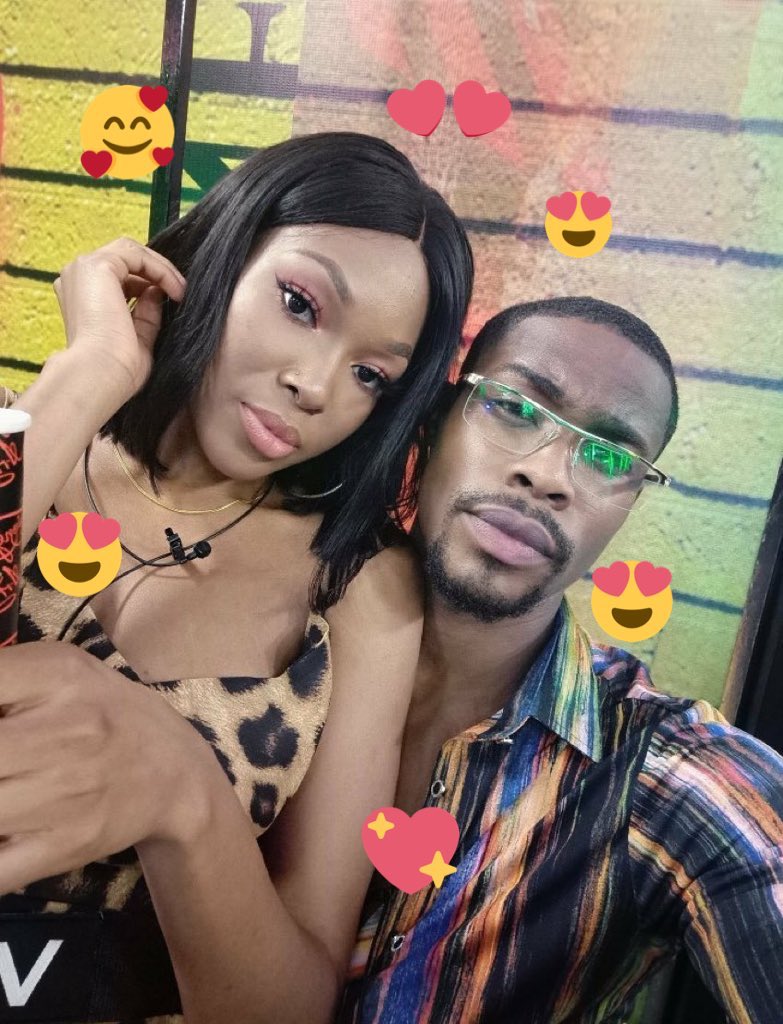 DaveHypeman's tweet photo. These 2 housemates make it so easy for us, especially Vee she saw him, liked him and went for him and Neo on his own accepted her and he is loyal to her. I just wish them the best 😘🥰😍💯, i love their ship #BBNaija #NeeVee Ladies learn to shoot ur shots o, u never can tell ✊ https://t.co/yTv6eievnc