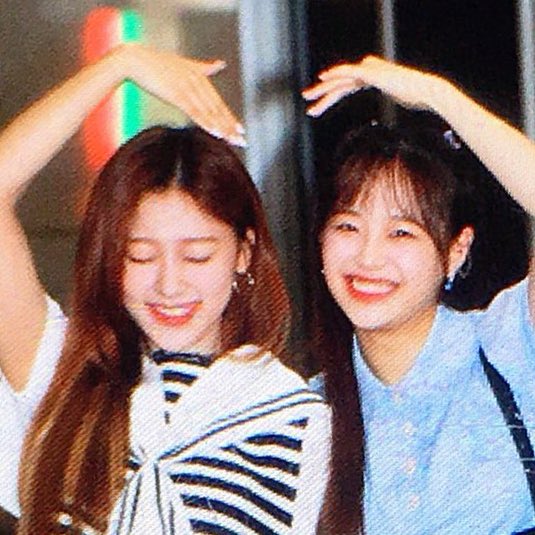 favoritse's tweet photo. CHUUWU N YERIM LOOKING SO GOOD IM OPRAAAAAHHHH https://t.co/602scVvGAH