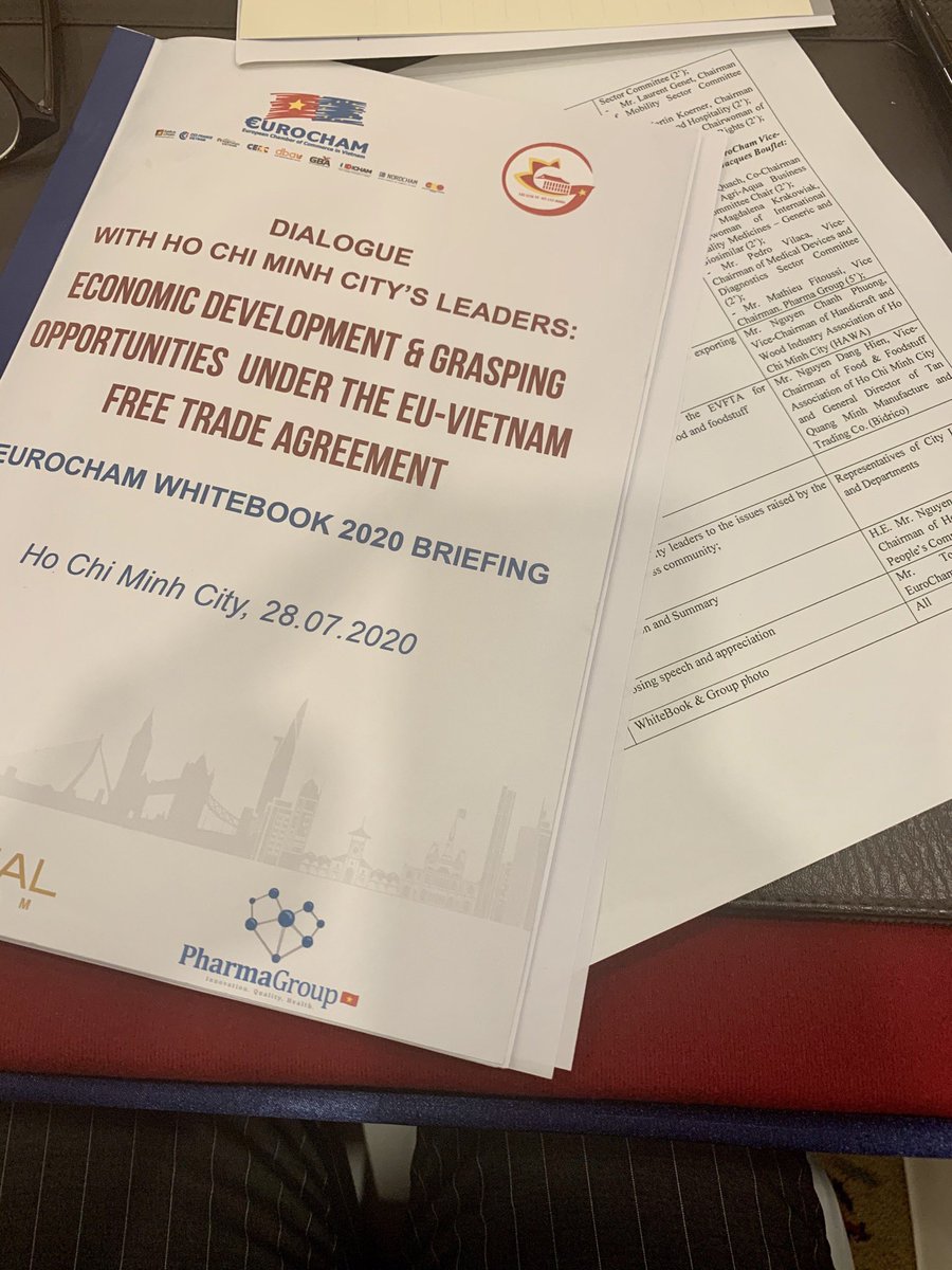 ItalyinHCMC's tweet photo. @EuroChamVietnam dialogue with #HCMC leaders and presentation of the #Whitebook2020 with policy recommendations to improve the biz environment. Great discussion on opportunities&challenges for 🇪🇺 businesses in the most dynamic city of 🇻🇳, with an eye to the upcoming #EUVFTA https://t.co/BYoNPG2Phg
