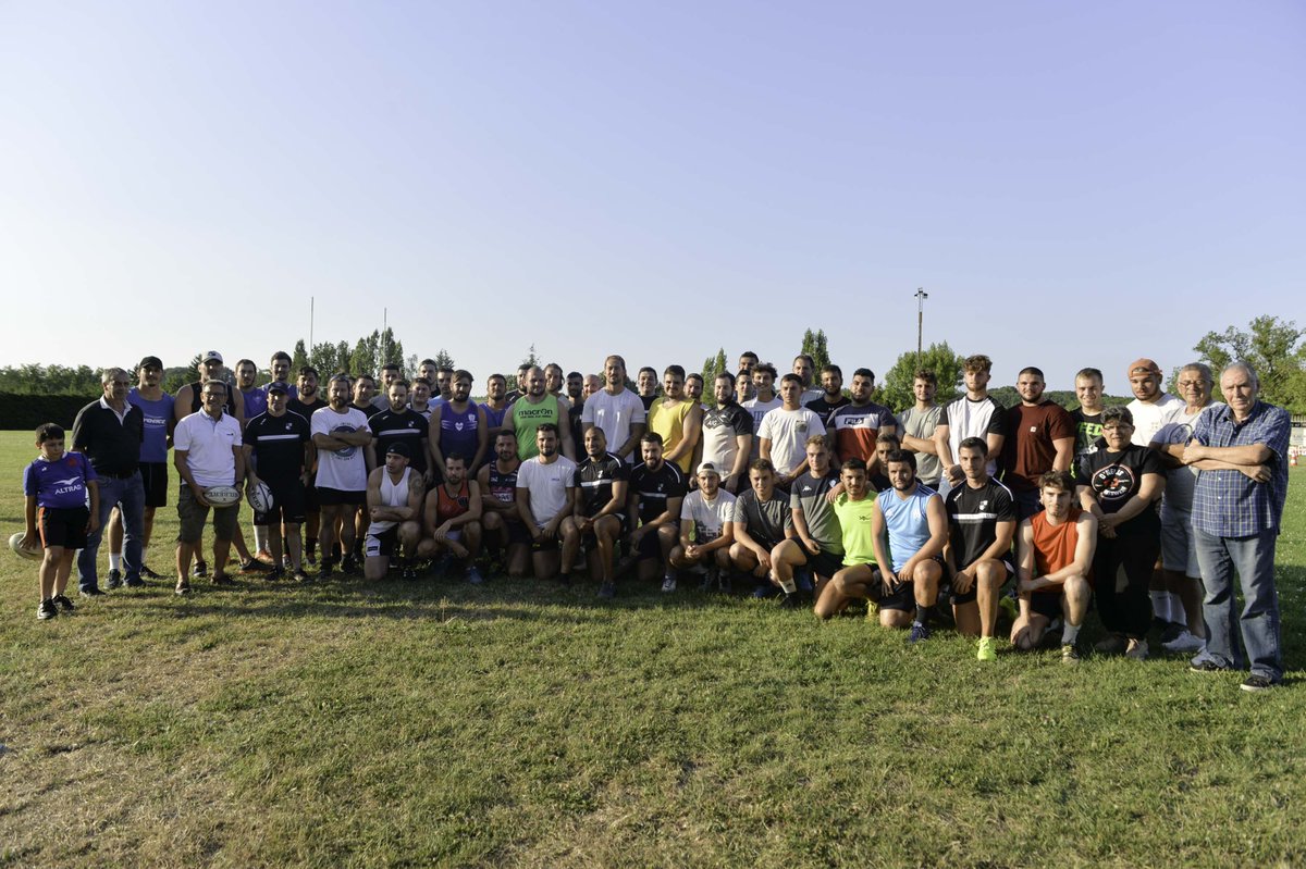usvl_47's tweet photo. Reprise de l'entrainement #USVL47. 48 Présents !!! https://t.co/TDkX1V0HHJ