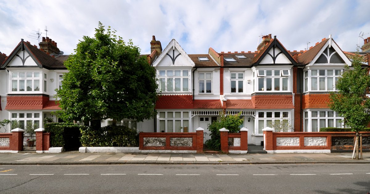 📈Average house prices are up, the stamp duty holiday has had an immediate impact on London sales and there's still an imbalance of housing supply and demand. Find out more in the latest #ZooplaHousePriceIndex: bit.ly/317BNO3