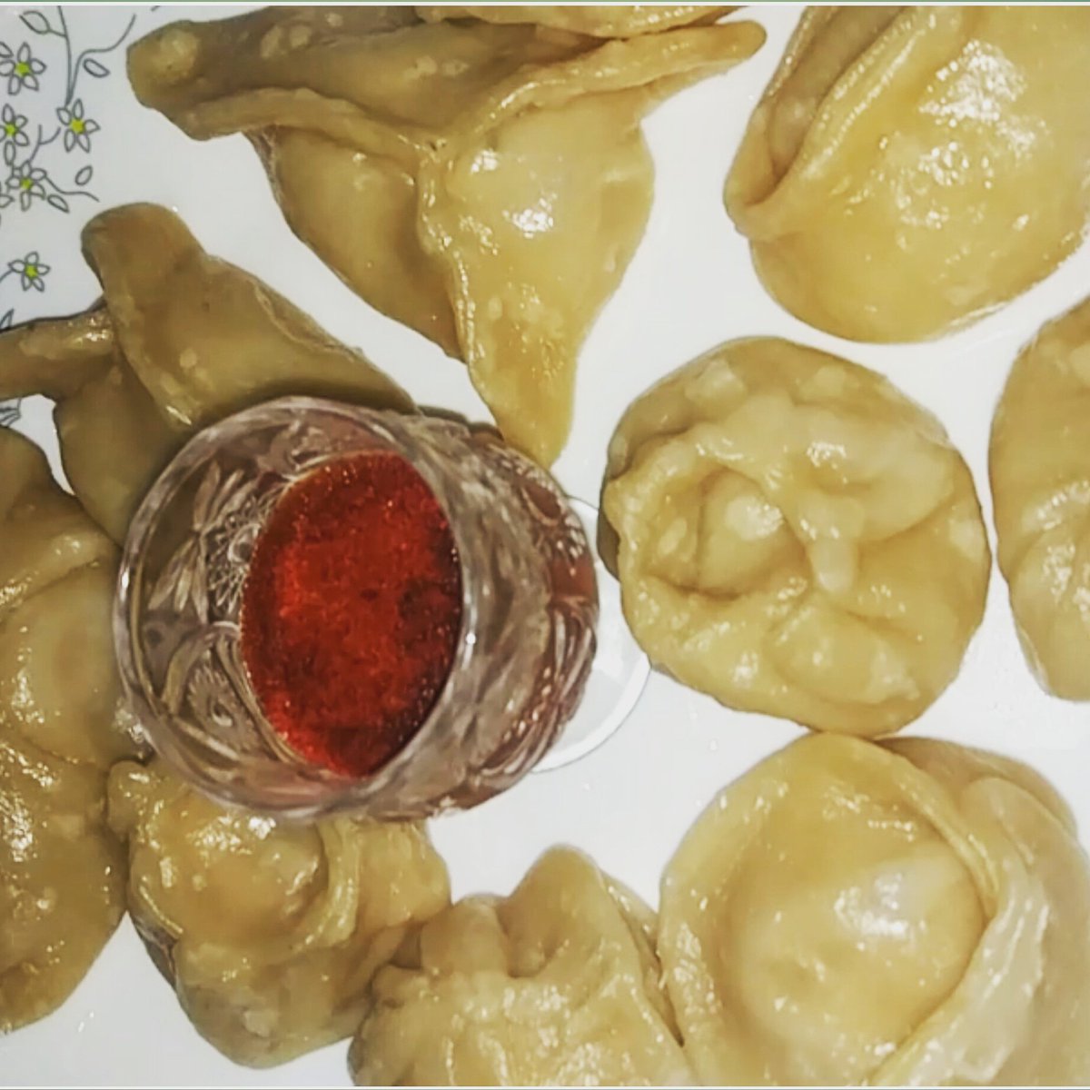 BdVlogger's tweet photo. i love momos..so yyyammiihh..
#cooking
#food
#vlog
#lifestyle
#afsana
#Blog 
#afsanabdvlogger https://t.co/YvzPioUAUP