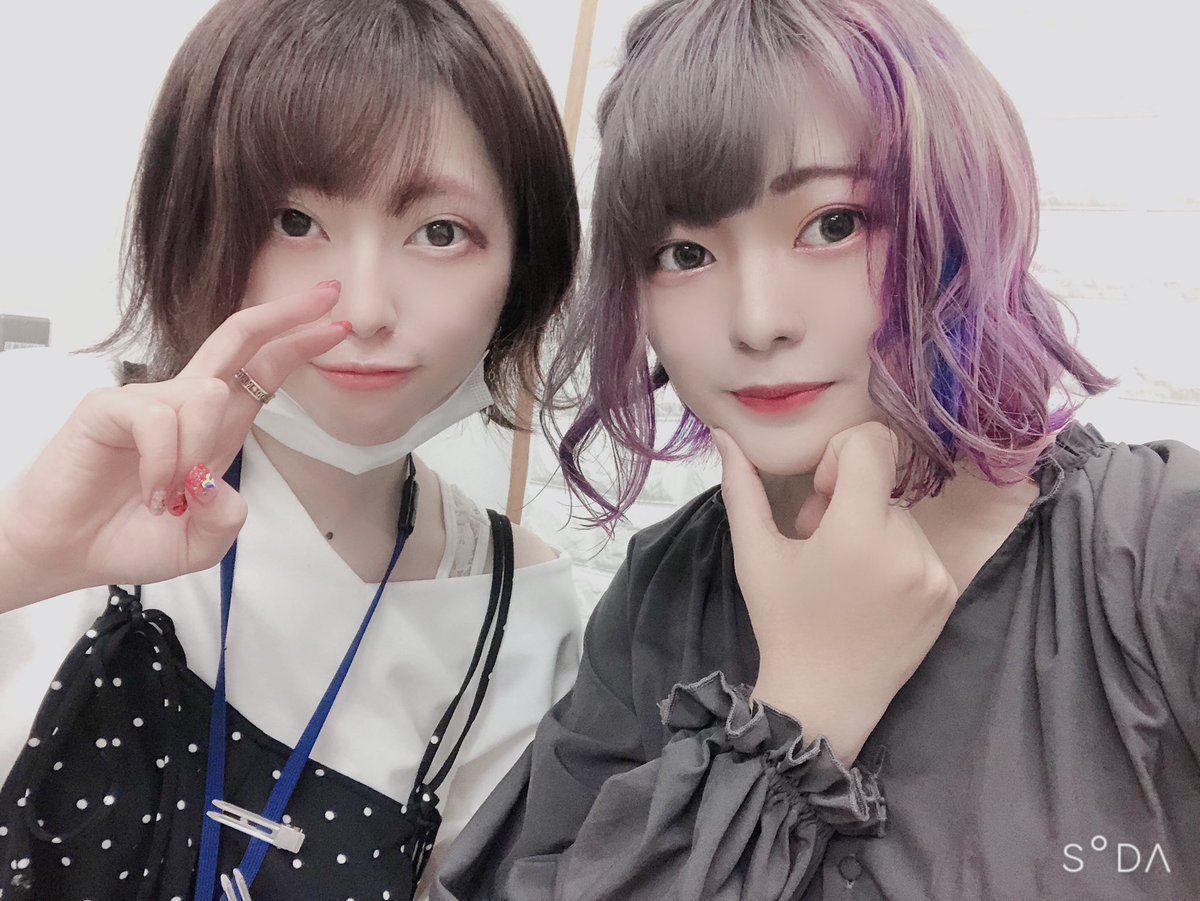 __luna_210's tweet photo. 髪色が強くなった^ - ^ https://t.co/vf0DWwtczH