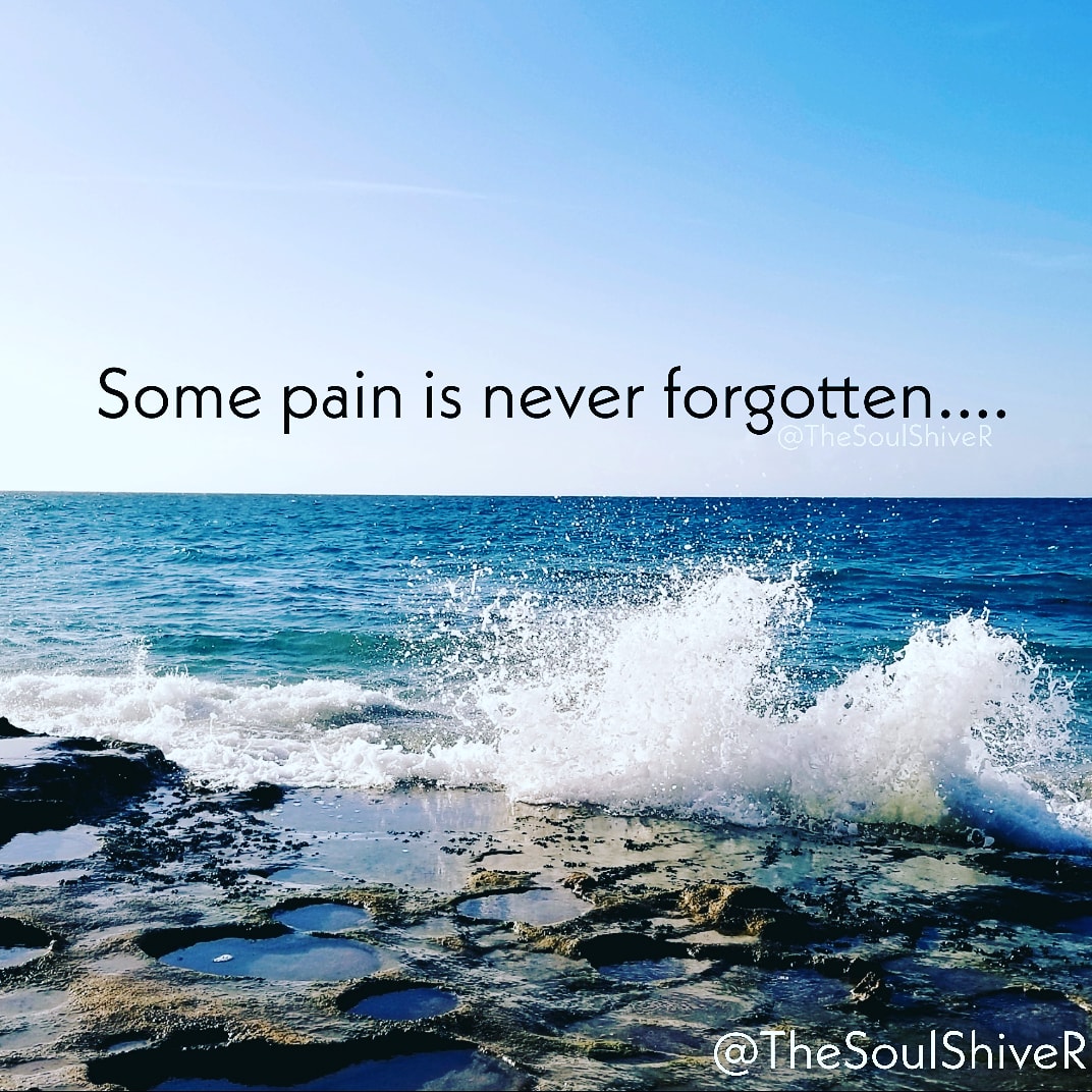 TheSoulShiver's tweet photo. Pain..!!!
.
.
.
.
#poets #poetry #poetryisnotdead #poetrylovers #poetsociety #poetrycommunity #poetryislife #poetic #poems #quotes #quoteoftheday #quotesaboutlife #lovequotes #writers #writerscommunity #words #writing #writersofindia #writingcommunity #wordgasm #goodmorning #pain https://t.co/2KAPe1mGAM