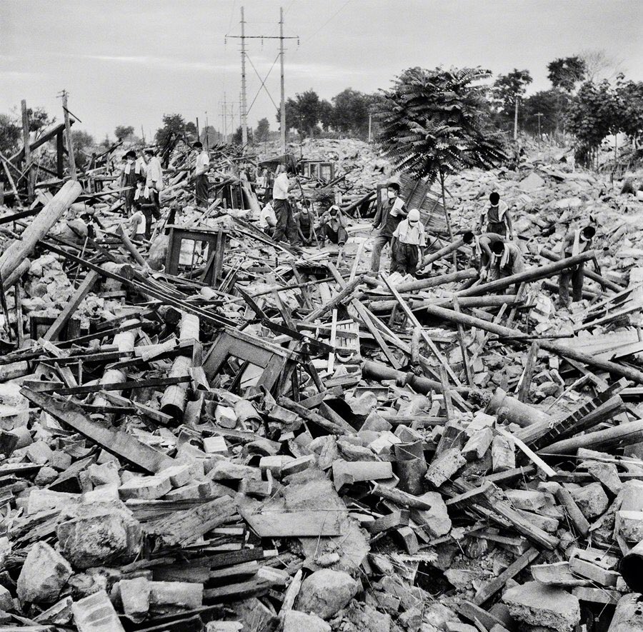 tongbingxue's tweet photo. Today, July 28th, 44 yrs anniv. of the TangShan Earthquake in NE China, 1976. 
7.6 Magnitude and 240000+ people death. 
The third deadliest #earthquake in China’s recorded history. https://t.co/RO4CPgi9X1