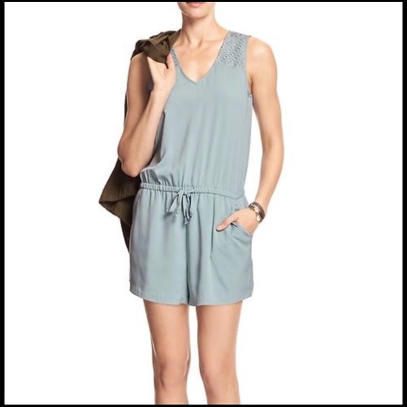 So good I had to share! Check out all the items I'm loving on <a href="/Poshmarkapp/">Poshmark</a> from @wanderercouture #poshmark #fashion #style #shopmycloset #chaser #nphilanthropy #bananarepublic: posh.mk/UivCvOHWt8