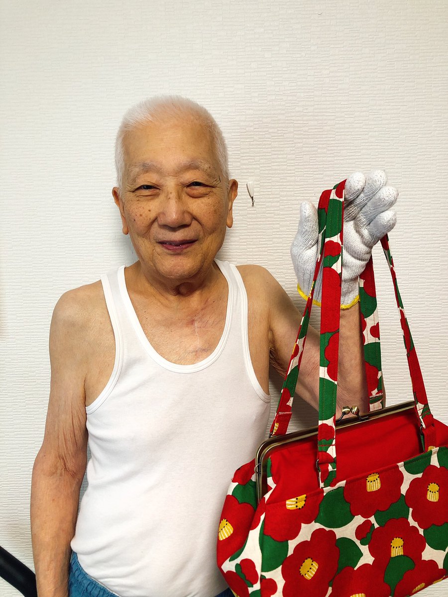 歳で洋裁を始めた がま口職人さん の作るバッグがめちゃくちゃかわいい おじいちゃんの笑顔とチャレンジに勇気づけられる Togetter