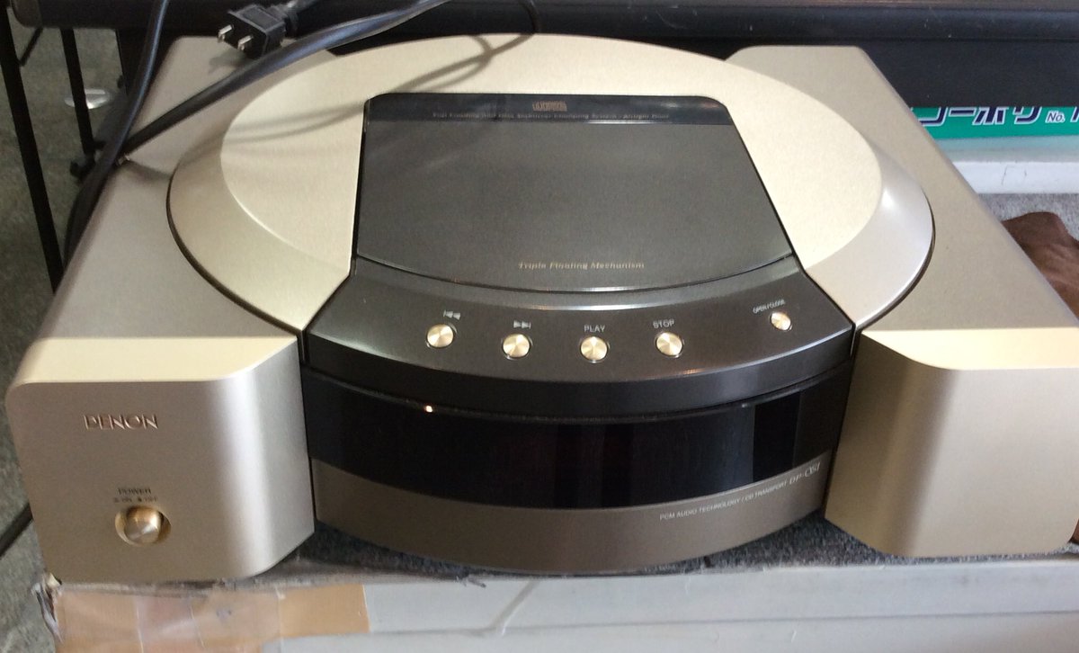 klossaudio's tweet photo. いろいろ買取りしてきたばかり、これからお掃除、動作チェックするとこなのでホコリっぽいですけど。
MC-500は早くも商談中でございます。
早っ!=͟͟͞͞( ‘Д ‘ =͟͟͞͞)まだ買取価格も決まってないのに。
#カンタベリー15 #ルネサンス90 #c40 #mc500 #dps1 #dg28 #st200 #タンノイ #infinity #マッキン https://t.co/DRAYTEqG3W