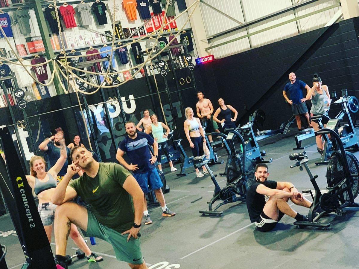 JackMcGov's tweet photo. When your gyms back open after lockdown 🔥#Busy #EMOM #DifferentGear https://t.co/L5VqUsSF2r