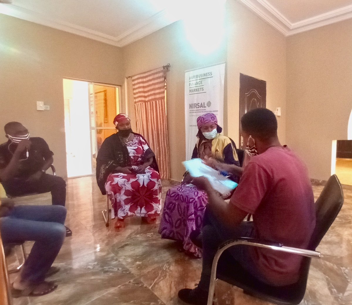 nirsalconnect's tweet photo. Know Your Customer (KYC) procedures are a critical risk-mitigation tool which is why it is integrated into the enrolment stage of the NIRSAL Agro Geo-Cooperative®️ enrolment process. https://t.co/HuckSe4M0n