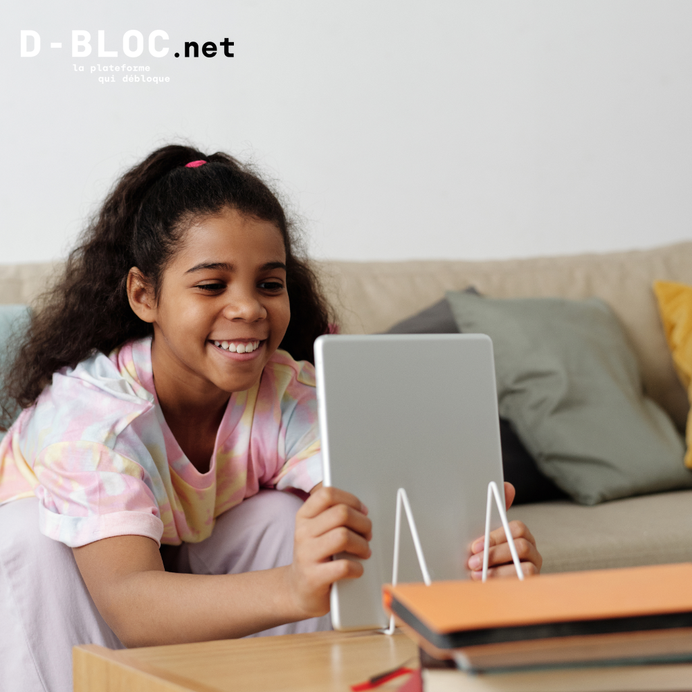 DBloc_asso's tweet photo. [ÉDUCATION 🧑🏻‍🎓] Comment l’école d’aujourd’hui peut préparer aux #métiers de demain, qui n’existent pas encore ? 

Un début de réponses sur ce que pourrait être l’#école du futur, dans ce podcast 🎙 repéré par @leszebres 
👉 https://t.co/o1KSEimuUd #DBloquons https://t.co/nvDKGasz9s