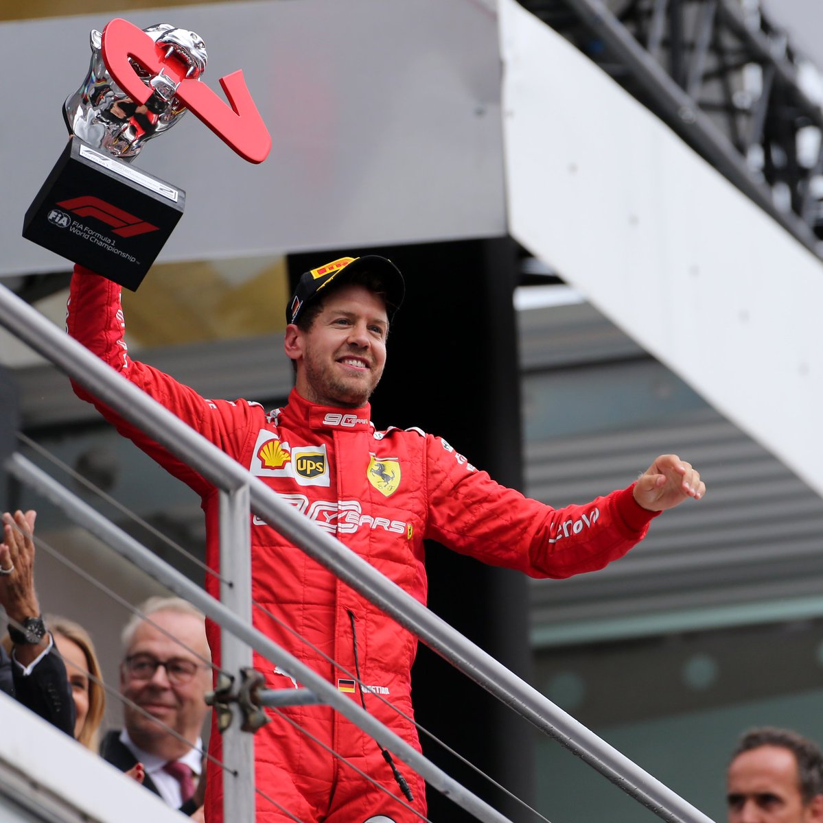 sebvettelnews's tweet photo. 🗓 #OnThisDay in 2019 

Sebastian makes an AMAZING race to go from P20 to P2, and score his podium number 1⃣1⃣6⃣, in front of his home crowd at Hockenheim! 🏆🦁

🖤❤💛

#GermanGP 🇩🇪 #Vettel #SV5 https://t.co/DJLtMNvfQa