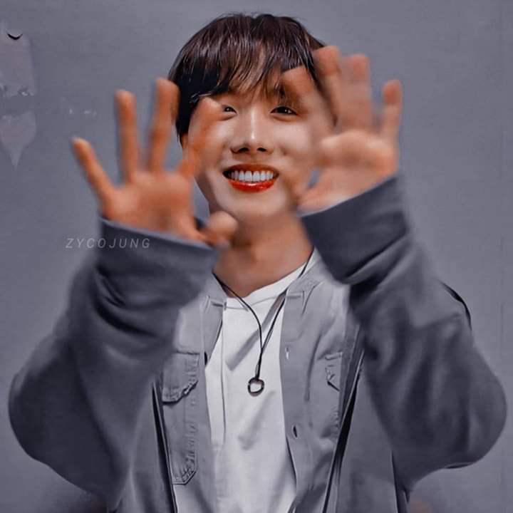 LinLin95480087's tweet photo. He will always be the man I love.

#MTVHottest BTS https://t.co/ZtYalAMAcY