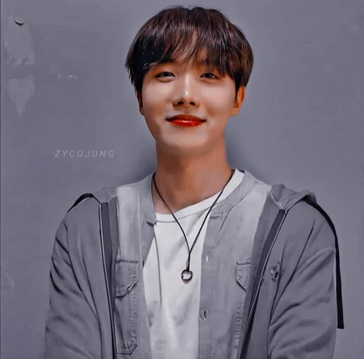 LinLin95480087's tweet photo. He will always be the man I love.

#MTVHottest BTS https://t.co/ZtYalAMAcY