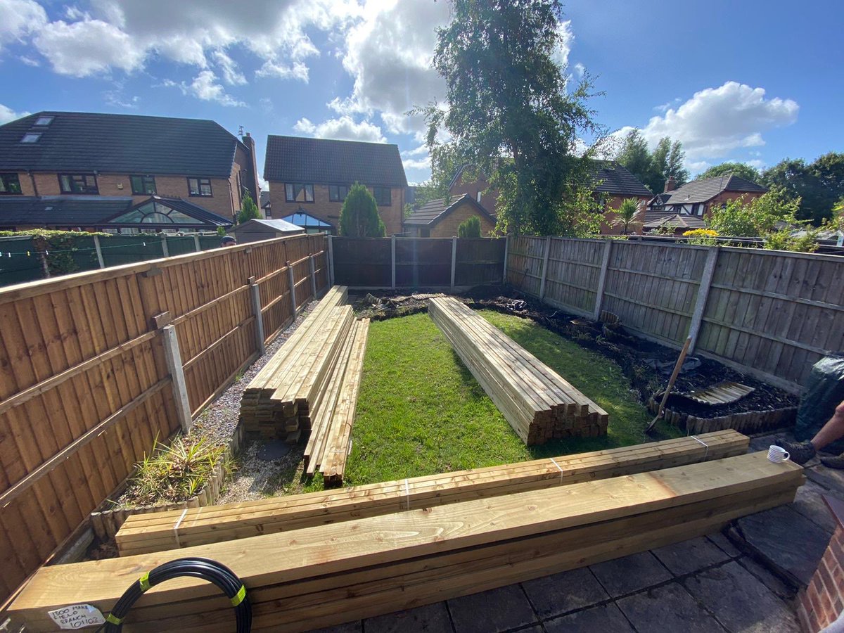 ag_essentials's tweet photo. Our latest garden project 🙌We design &amp; create garden renovations, supply &amp; fit #decking #cladding &amp; #artificialgrass! 

We provide CAD designs so you have a visual of the final product before we commence any work! 

For a free quote...

📞 07596904625
📧 info@ag-grass.co.uk https://t.co/646svysFWX