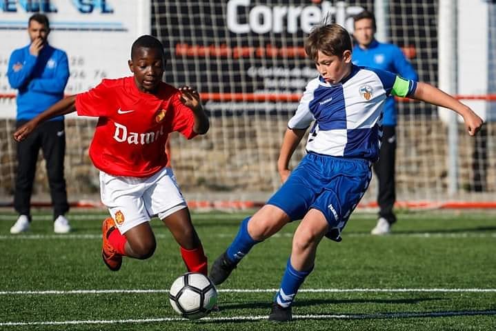 TARfootball_'s tweet photo. ✅ Enhorabona al #TARteam @cesabadell per l'ascens a #laligasmartbank (2a A).
⚽ Un altre equip PRO al TAR.
⚽ Otro equipo PRO en el TAR.
⚽ Another PRO team at TAR.
#TARfootball | #TAR21 | #CESabadell https://t.co/LuliVadrNt