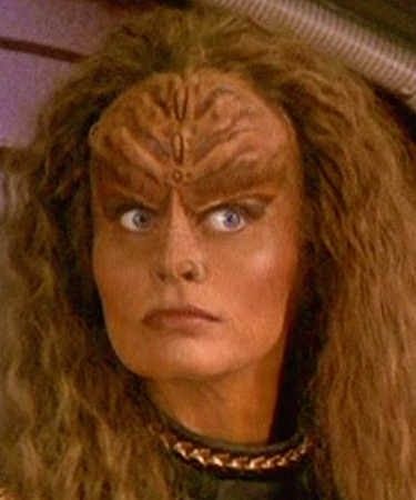 TheMcDrummer's tweet photo. @mametown @gracehelbig Why did no one tell me that Mamrie Hart was in Star Trek?!? #Grilka #DS9 https://t.co/UxSKn4xBTw