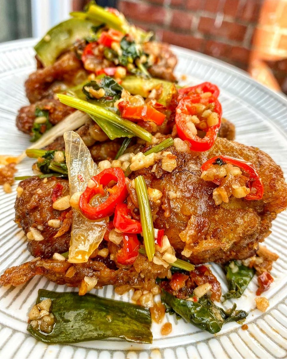 Salt &amp; Chilli Chicken Wings 椒鹽雞翼

Don't forget we are offering 25% off all Reservations, Collections and Delivery until the end of August! 

Pre order now 👉 chungying.co.uk/takeaway/

Reservations 👉 chungying.co.uk/reservation

#ChungYingCantonese #LoveChinaTown #Birmingham