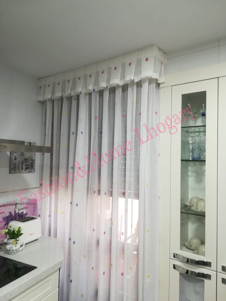 teresayf15's tweet photo. Las #cortinas de la #cocina de Inés. Muy coquetas!! Con este #visillo bordado en acorde a la #decoración
.
#interiores #vestimosventanas #confeccióneinstalacióndecortinas #cortinasengetafe #cortinasenmadrid
.
#fashionhomelhogary #creandohogar @ Getafe, Madrid https://t.co/QScVBWLBfD