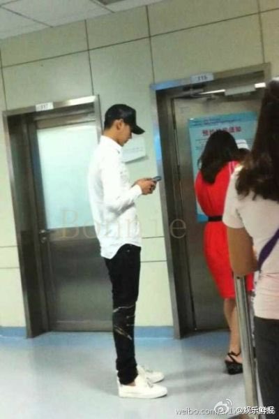 pictures of yifan at beijing fuwai hospital in the cardiology department the day he was told he had signs of myocarditis :((