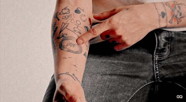 LOUISARCHlVE's tweet photo. https://t.co/ewXntTyFGm