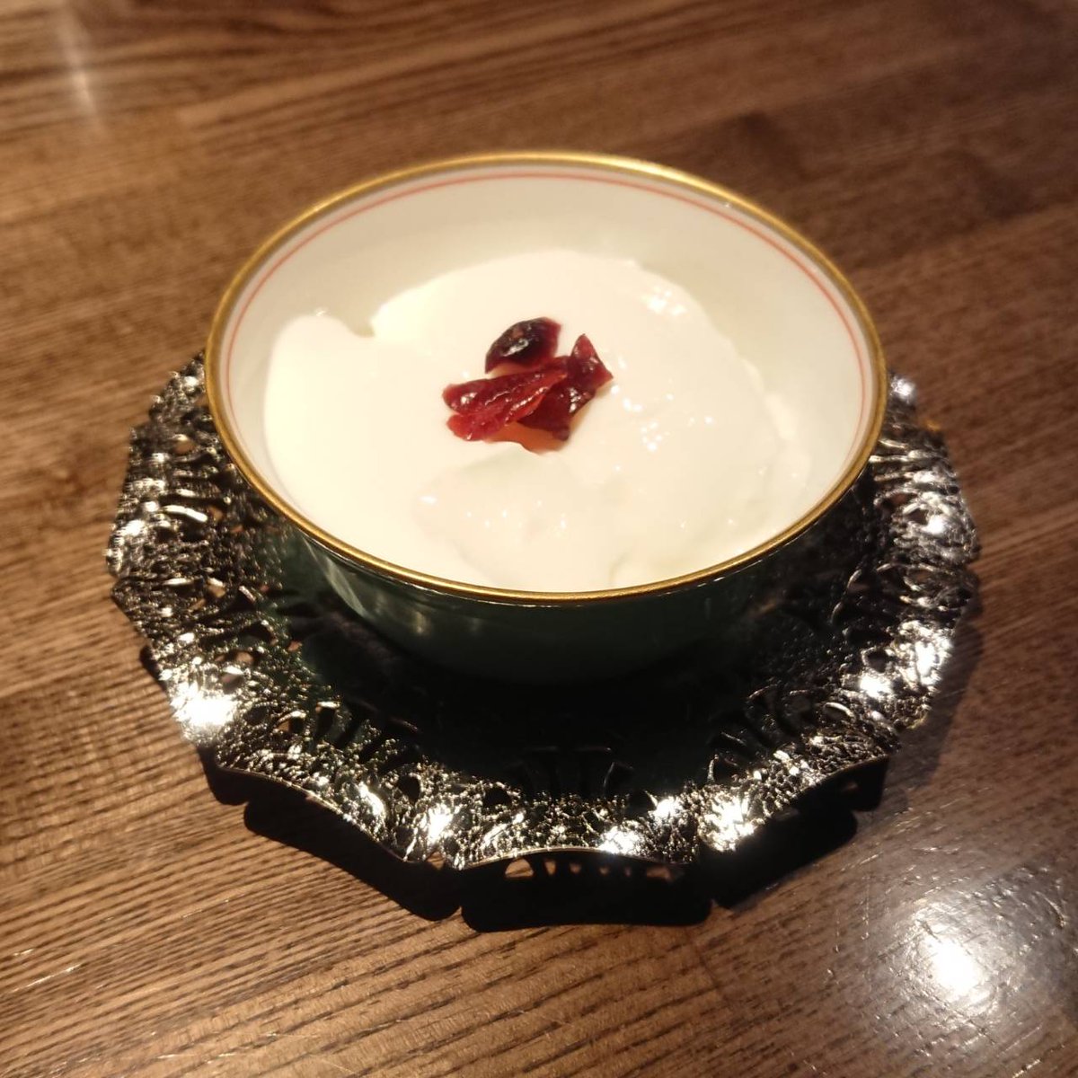 会員制 中国茶とお酒のお店 喜助 デザートメニューのご案内 たっぷり苺のアイスクリーム 濃厚くちどけ杏仁豆腐 こだわり玉子の贅沢ブリュレ ハチミツとベリーのフレンチトースト 中崎町 天満 カフェ Cafe バー Bar 看板ねこ ねこ店長 会員制 中国茶とお酒のお店 喜助 デザートメニューのご案内 たっぷり苺のアイスクリーム 濃厚くちどけ杏仁豆腐 こだわり玉子の贅沢ブリュレ ハチミツとベリーのフレンチトースト 中崎町 天満 カフェ Cafe バー Bar 看板ねこ ねこ店長