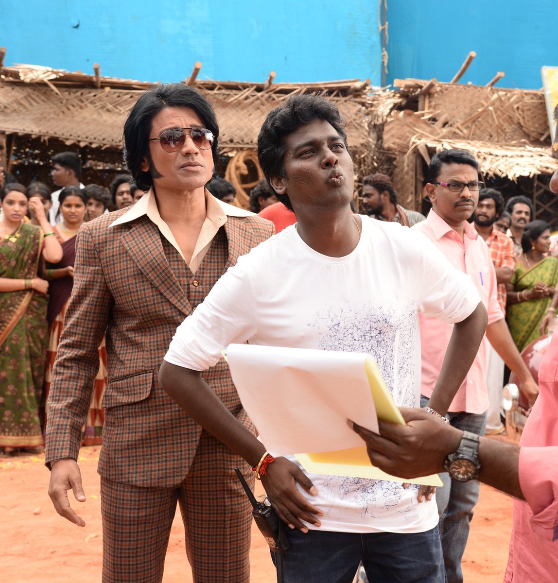 Cinewoodsoffl's tweet photo. Working stills of @iam_SJSuryah from #Mersal 💥🔥

@actorvijay @Atlee_dir https://t.co/yywiIFY1KC
