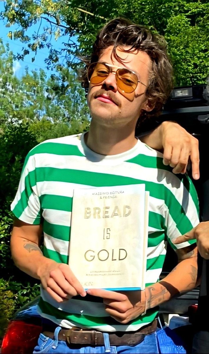 1D_alwaysssFans's tweet photo. #sorryharry 
what those "fans" did was very bad, sorry Harry🥺 https://t.co/zTrAPKcmFM