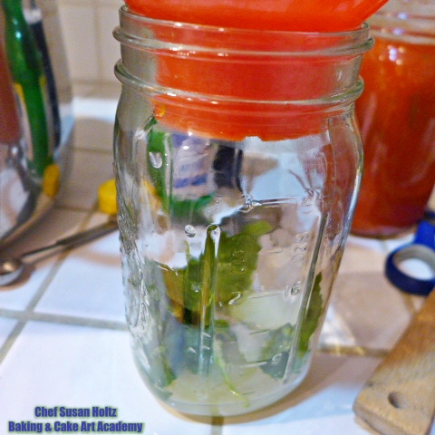bakingcakeart's tweet photo. Garden fresh basil added to jars before filling with reduced tomato
🍰#Tomato #Tomatoes #Jars #Basil #FreshBasil #GardenFreshBasil #BakingandCakeArt #BakingandCakeArtAcademy #BCAA #ChefSusan #ChefSusanHoltz #BakingClassesLosAngeles #Baking #Bake #Cake #Cakes #CakeDecorating🍰 https://t.co/4GxtE1Nfwq
