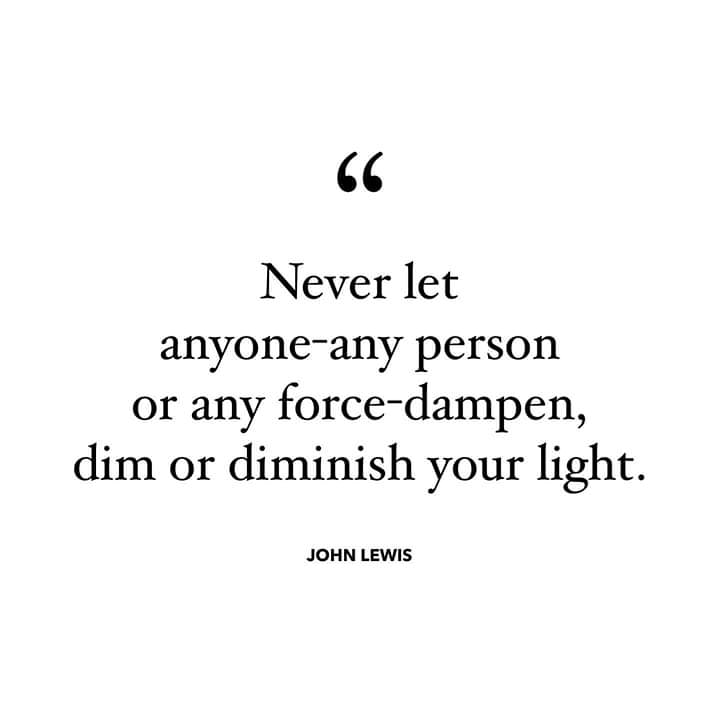 ia_mthe's tweet photo. Be the light 💡 https://t.co/5HECmiu4ju