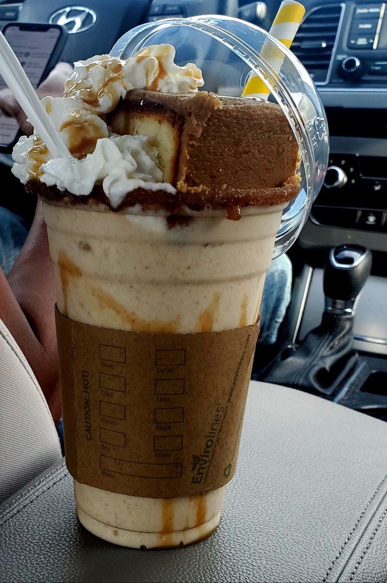 BougieBlackGurl's tweet photo. My brother-in-law got this from Lana's Bake Shop at 18685 Livernois, Detroit, MI.
Call (313) 397-4625 
I did not get this caramel beauty lol. If I breathe on it I'll gain five pounds. 
#blackowned
#blackwomanownedbusiness #blackwomanowned https://t.co/2swDTZMLKP