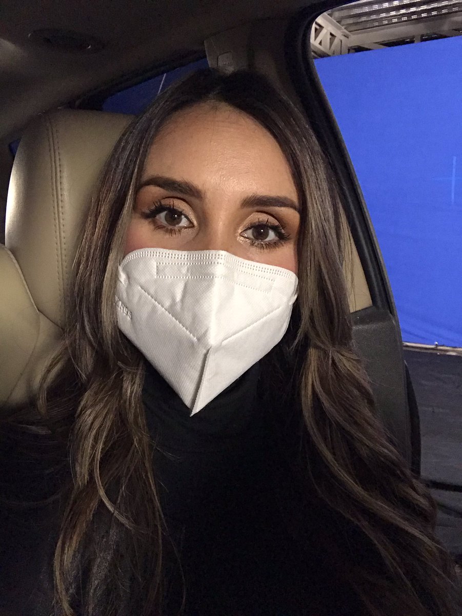 DulceMaria's tweet photo. De vuelta a grabar 🙌🏼😷🎬 https://t.co/XNCnJcRHyq