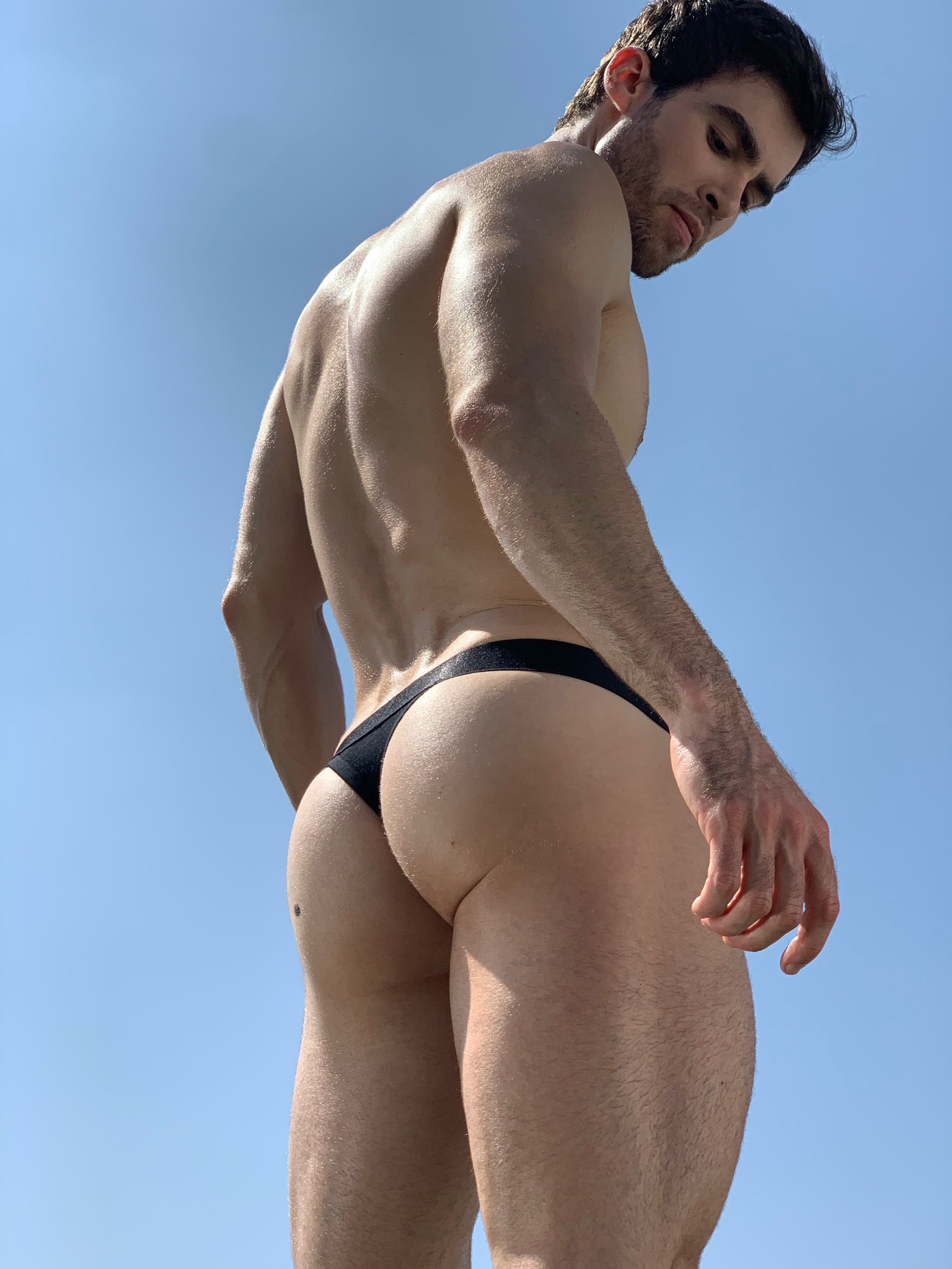 EdaEDRWWAAAwU_e?format=jpg&name=large